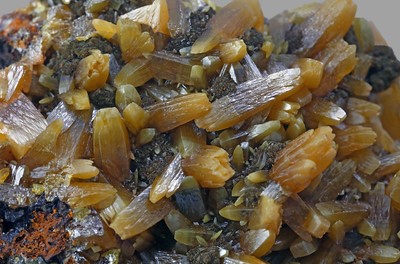 Wulfenite